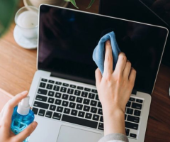 Vệ sinh laptop định kỳ – Bao lâu nên làm và chi phí bao nhiêu?