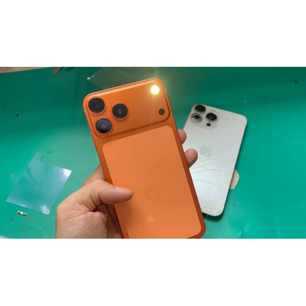 Thay Vỏ Độ iPhone 12 Pro Max Lên 17 Pro Max