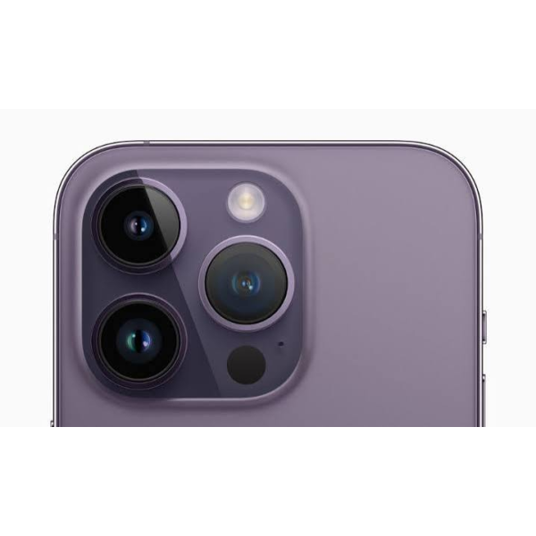 Camera sau iPhone 14 Pro