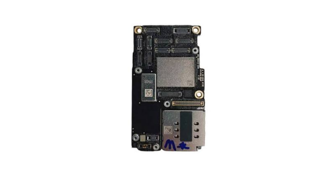 Thay main iPhone 11 Promax