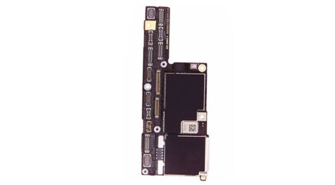 Thay main iPhone 15