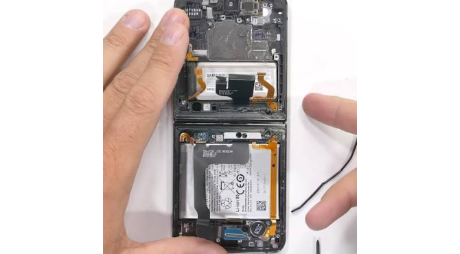 Thay Pin Samsung Z Flip 4